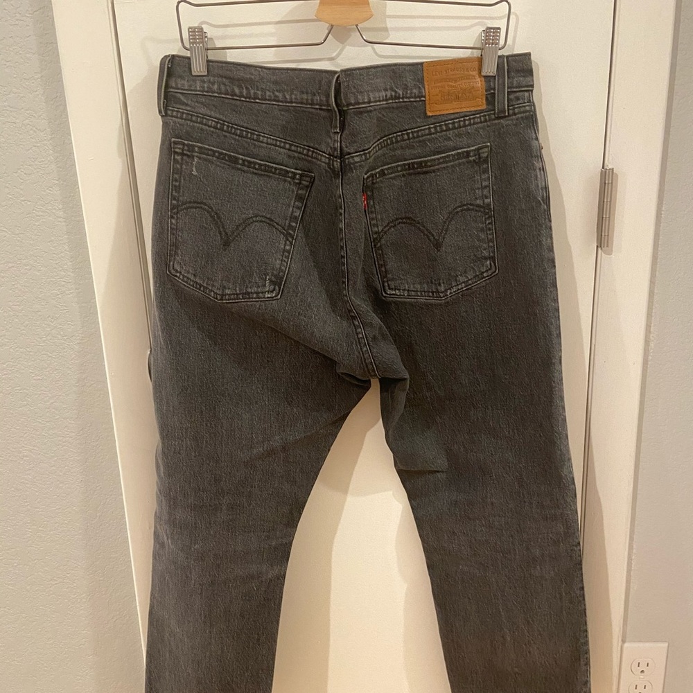 Levi wedgie straight jeans